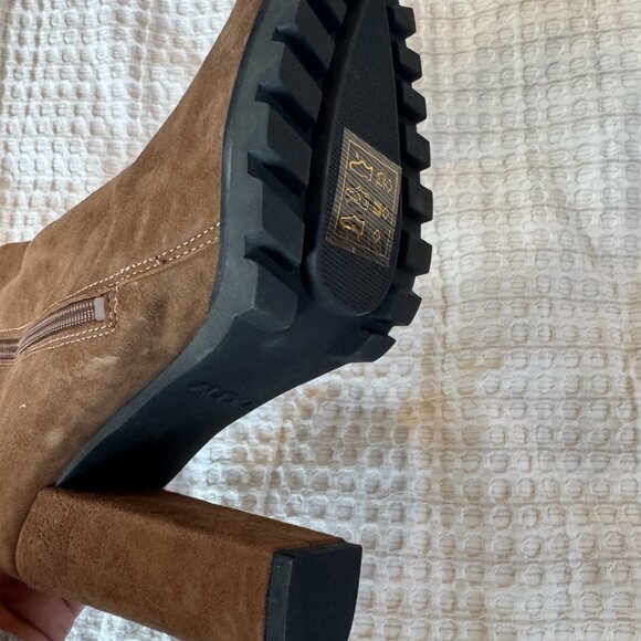 Aldo Doria suede brown ankle boot with Lug sole - Picture 3 of 7